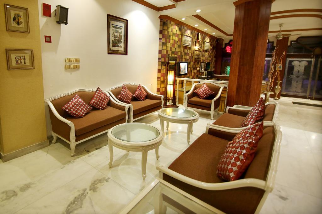 Hotel Parkway Deluxe Yeni Delhi Dış mekan fotoğraf